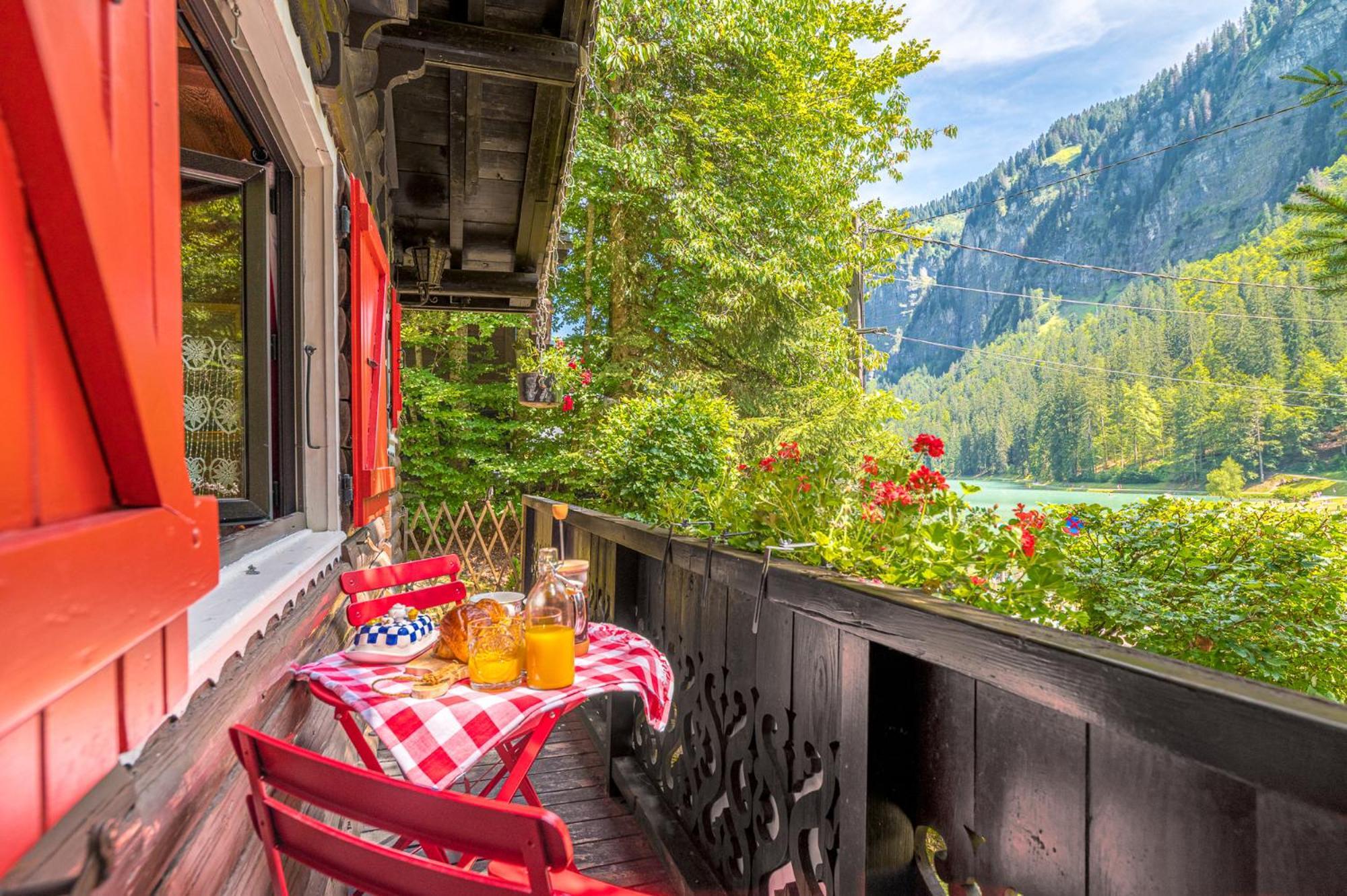 Le Petit Reve - Lac De Montriond Eksteriør bilde